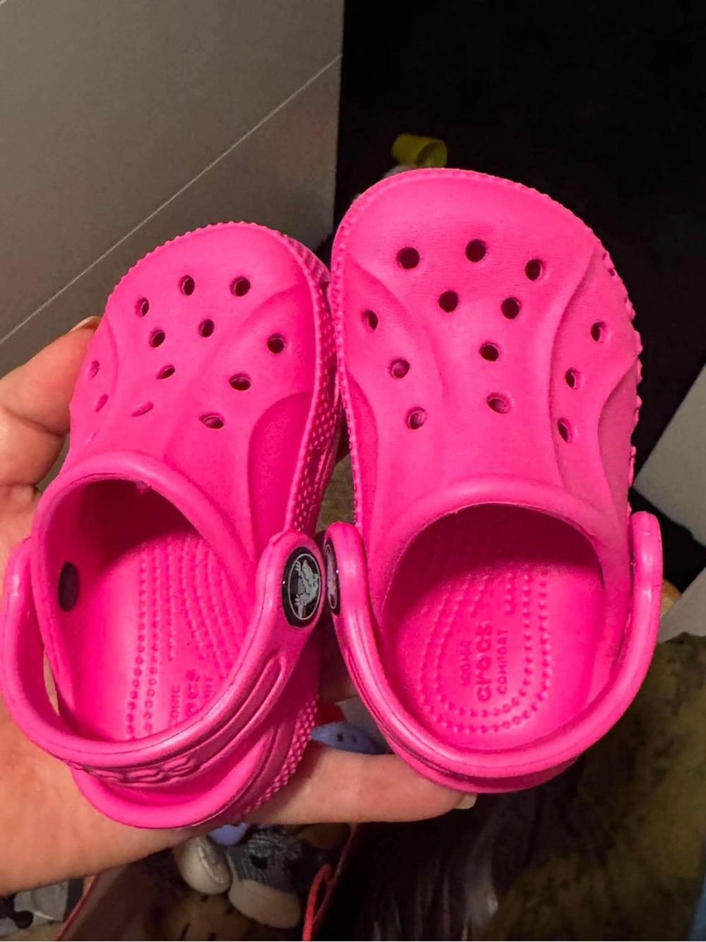 CROCS Kids Classic Clog in Hot Pink
